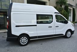 RENAULT TRAFIC 8