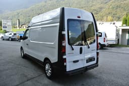 RENAULT TRAFIC 12
