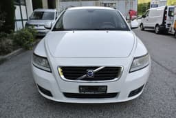 VOLVO V50 2