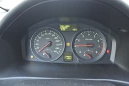 VOLVO V50 20