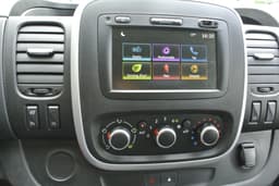 RENAULT TRAFIC 23