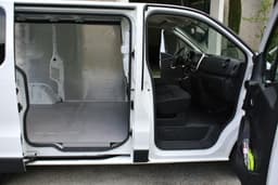 RENAULT TRAFIC 17