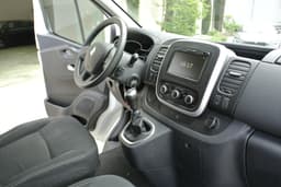 RENAULT TRAFIC 20