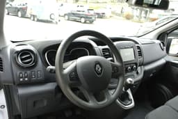 RENAULT TRAFIC 18