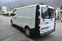 RENAULT TRAFIC 11