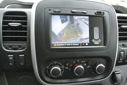 RENAULT TRAFIC 27