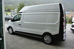 RENAULT TRAFIC 9