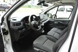 RENAULT TRAFIC 15