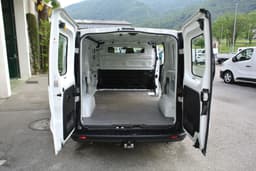 RENAULT TRAFIC 17