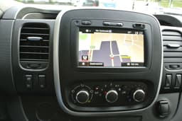 RENAULT TRAFIC 23