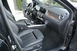 MERCEDES-BENZ B 220 6
