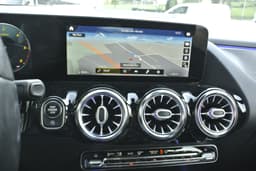 MERCEDES-BENZ B 220 11