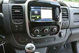 RENAULT TRAFIC 30