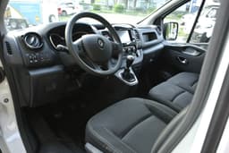 RENAULT TRAFIC 18
