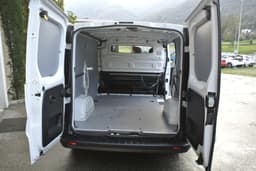 RENAULT TRAFIC 26