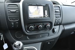 RENAULT TRAFIC 15